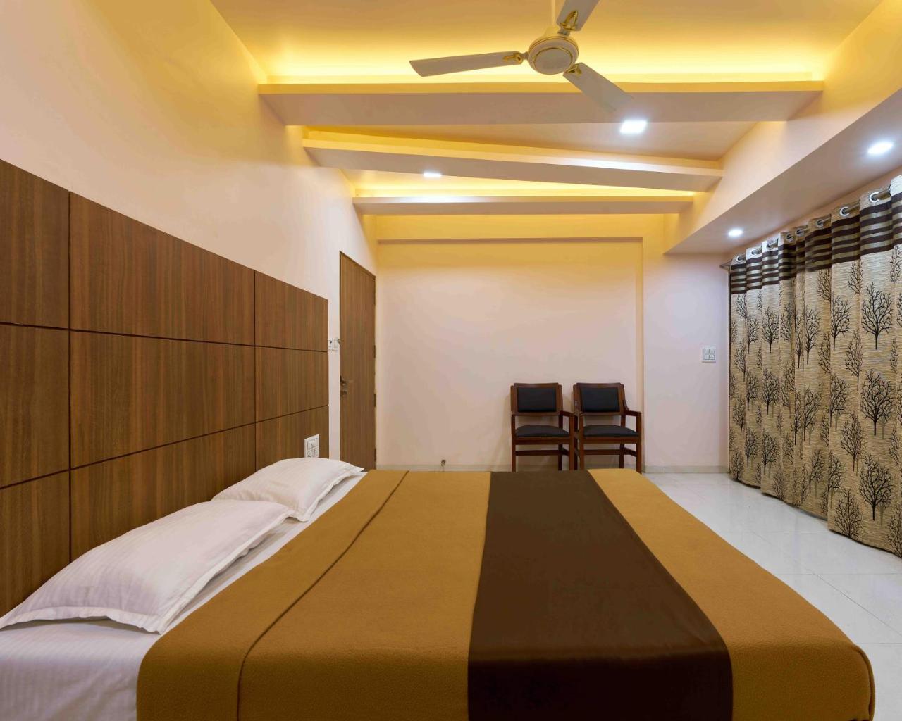 Hotel Ramkrishna Inn Колхапур Екстериор снимка